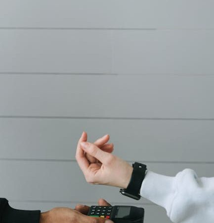 Карта для PayPal: как купить и использовать