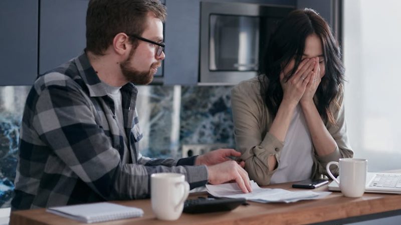 Карты для вымышленных документов и их последствия
