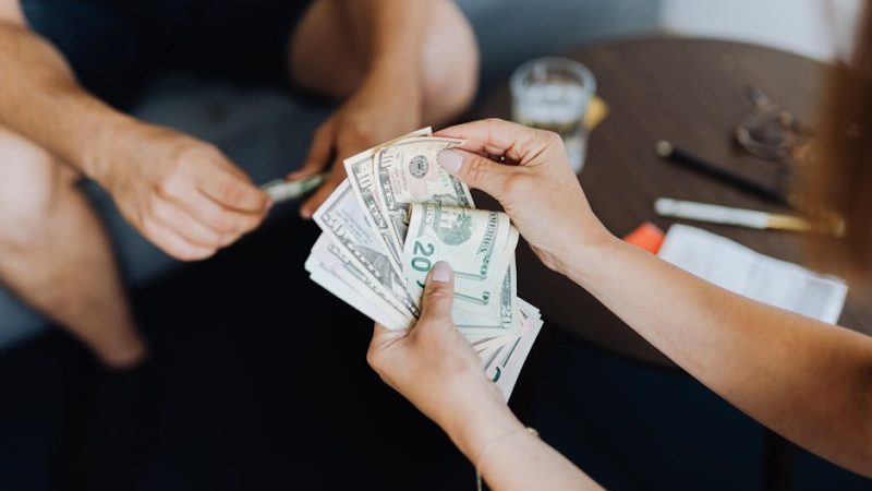 Карта для скрытых операций на PayPal: преимущества и риски использования