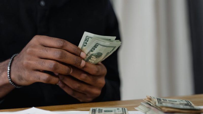 Опасность продажи банковской карты Сбербанка