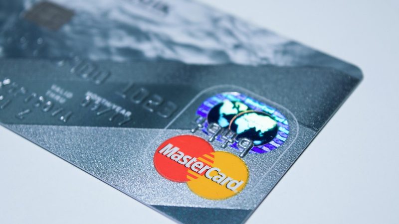 Карты для скрытых покупок на маркетплейсах: преимущества и безопасность использования