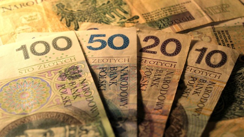 Карты для теневых покупок на биржах: как заказать и использовать